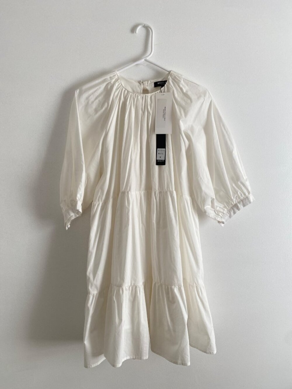 NWT Beulah Style White Tiered Puff Sleeve Dress With Cutout Bow Detail Size M - Picture 3 of 9